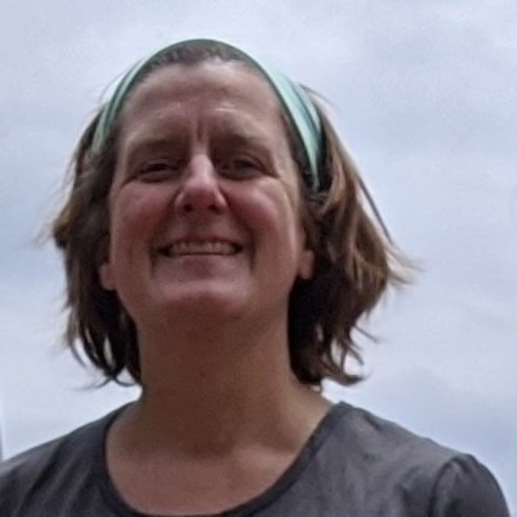 Meet your Posher, Gwen - Picture 1 of 1